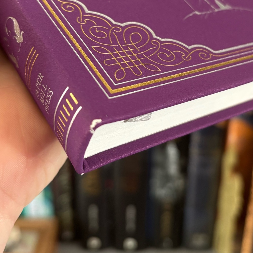 Mark Twain 'The Prince & The Pauper' (Clothbound Book) - Picture 2 of 7